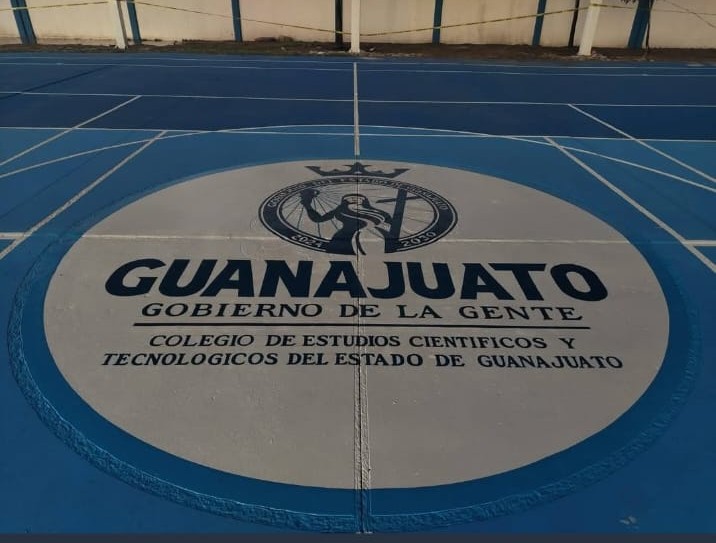 Pintura de señalamiento sobre vialidad